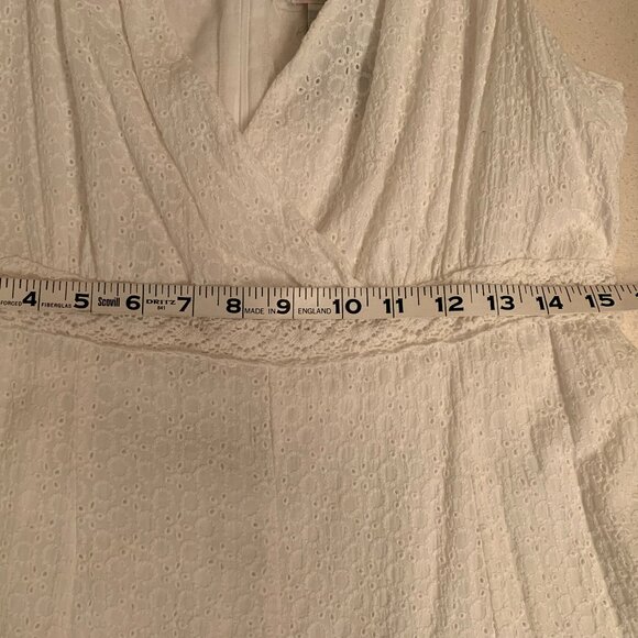 WHITE EYELET SUMMER DRESS, V-NECK, BY R & K ORIGINALS, NEW WITHOUT TAGS - Picture 3 of 12